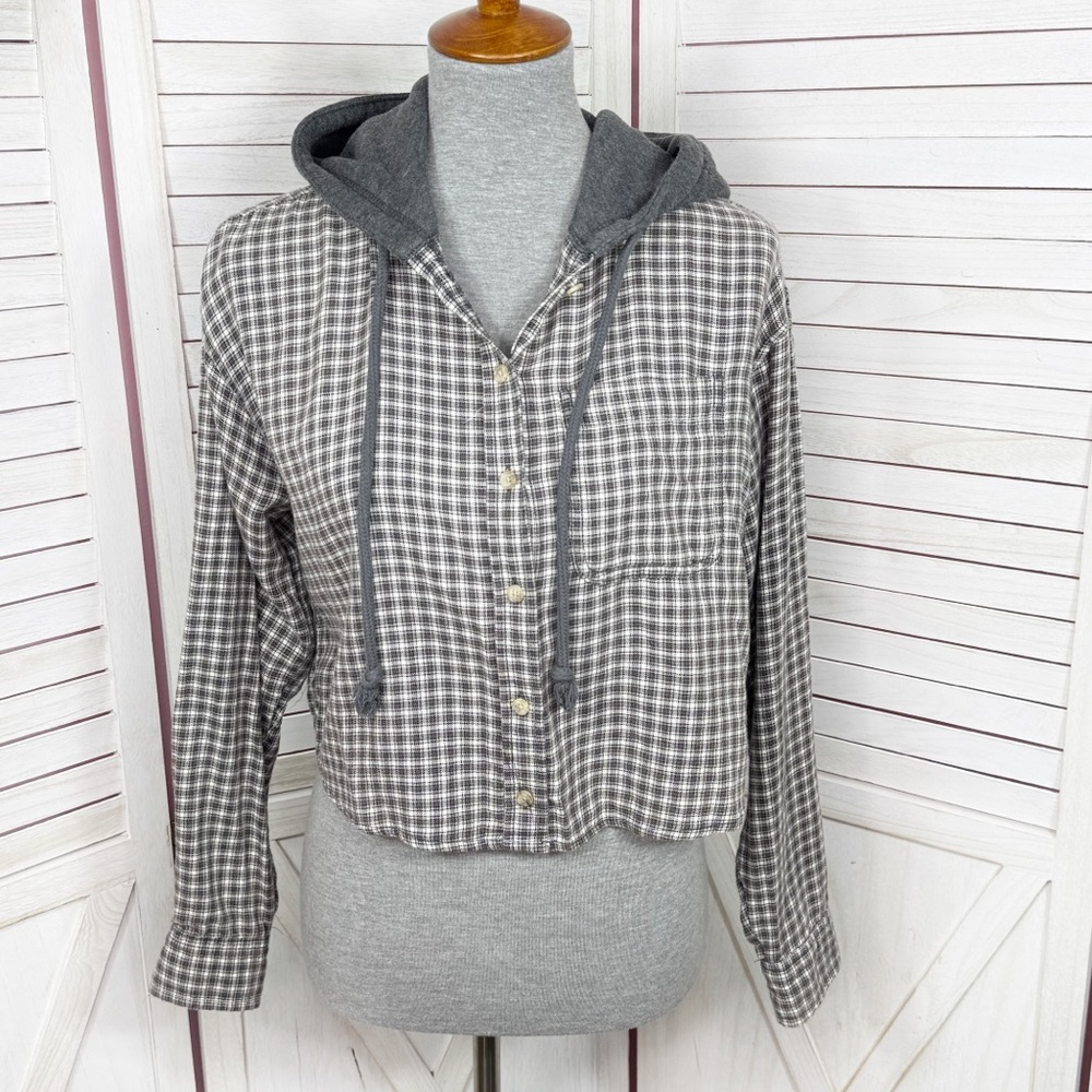 American Eagle Y2K Plaid Hoodie Crop Button Up Shirt Grey XS Distressed Shacket